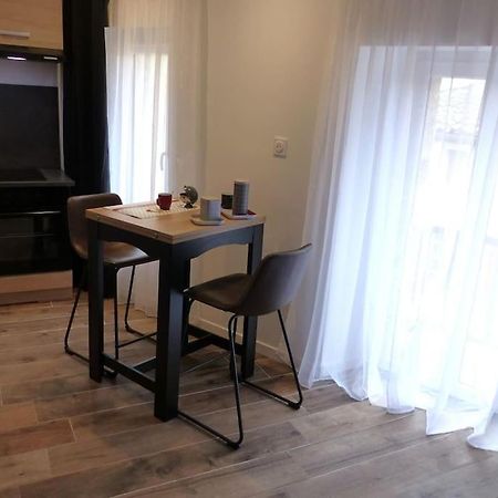 La Pierre N°6 Grand Studio Avec Clim Tartas Екстериор снимка